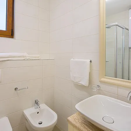Aparthotel Aria 4*