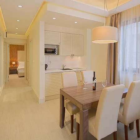 Aria 4*