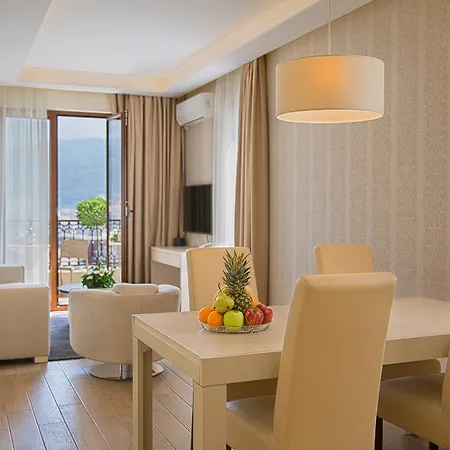 Aria 4*